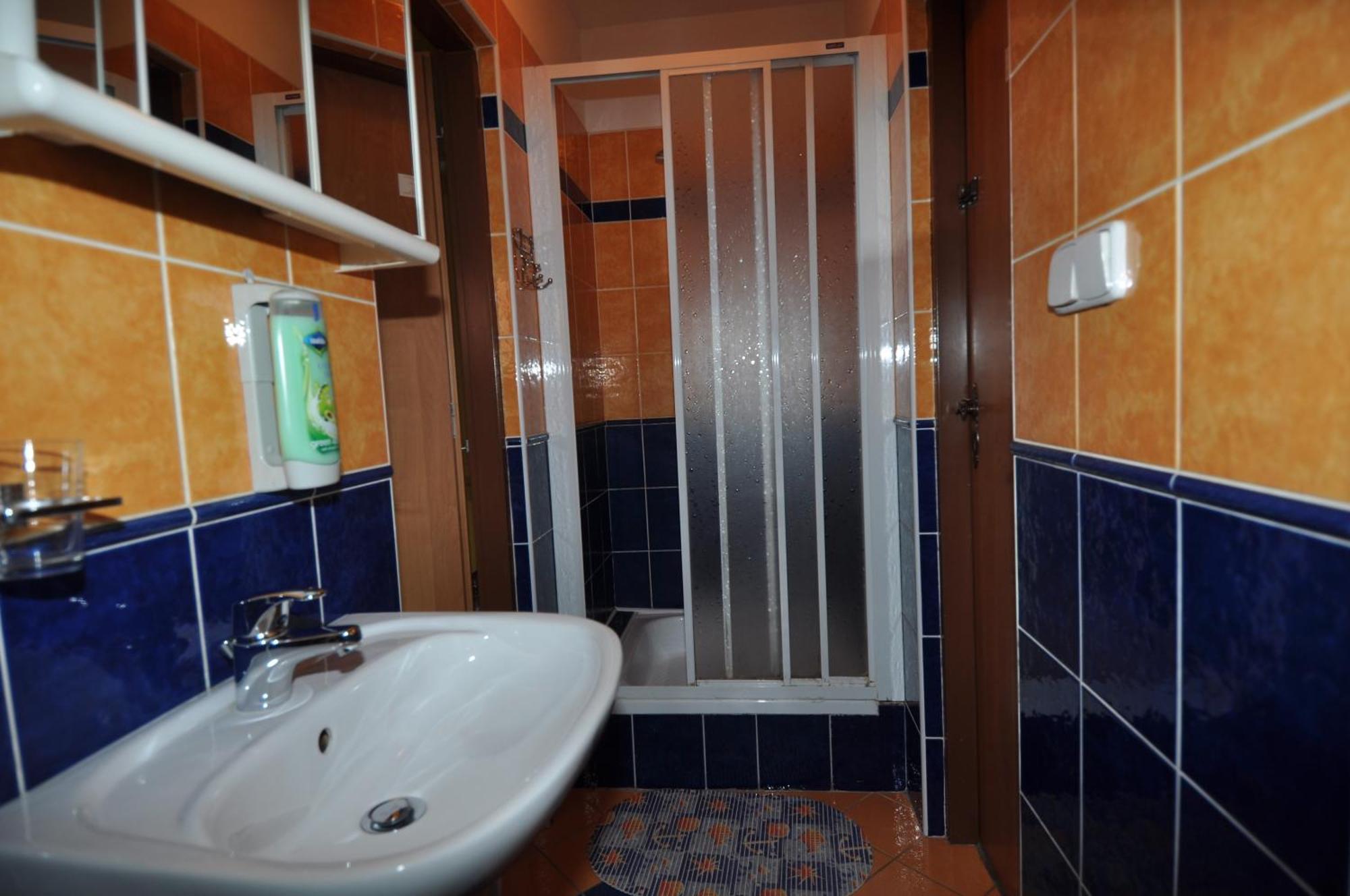Hotel Na Hradbach لوني الغرفة الصورة
