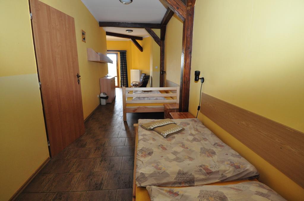 Hotel Na Hradbach لوني المظهر الخارجي الصورة