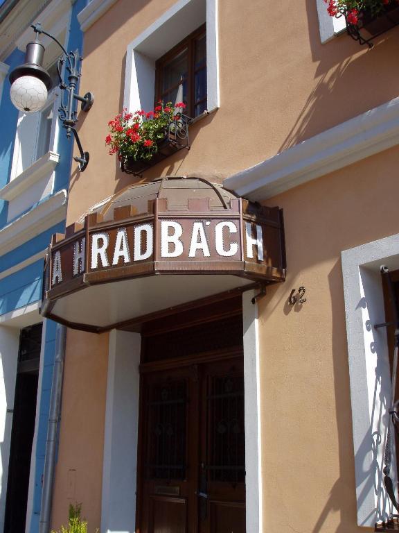 Hotel Na Hradbach لوني المظهر الخارجي الصورة